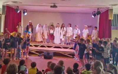 Aufführung des Musicals „Die Götterolympiade“