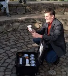 Die Tonkiste aus dem Westerwald: Spende des Bundesverbandes Keramische Rohstoffe und Industrieminerale an die Peter-Rosegger-Schule